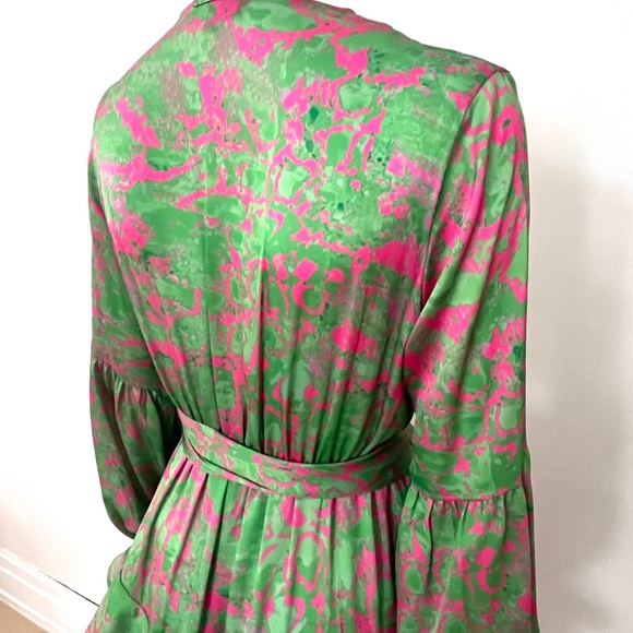 Flowy Ruffle dress - Picture 3 of 5